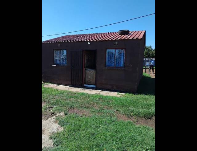 2 BEDROOM HOUSE FOR SALE IN PALM RIDGE